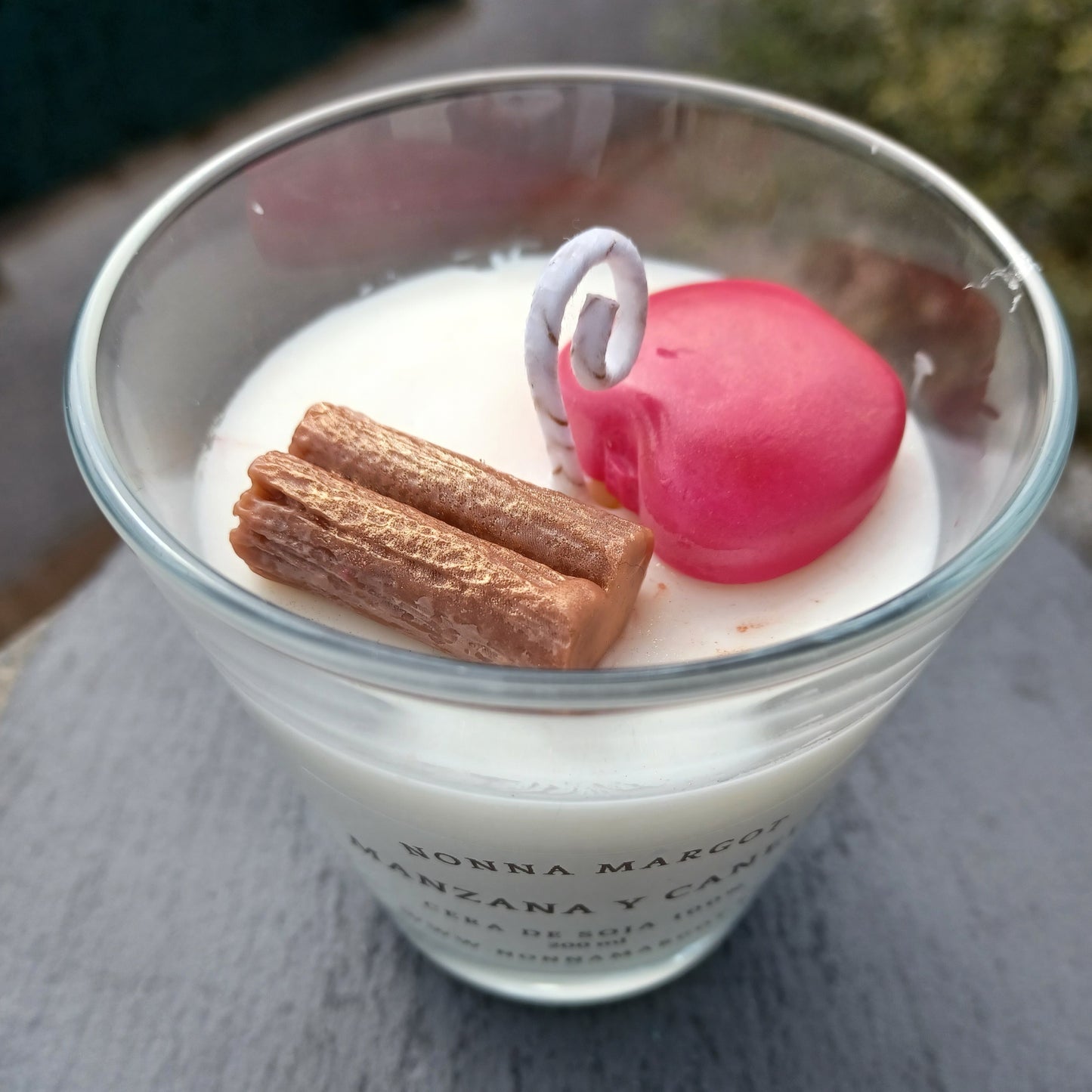 Manzana y Canela